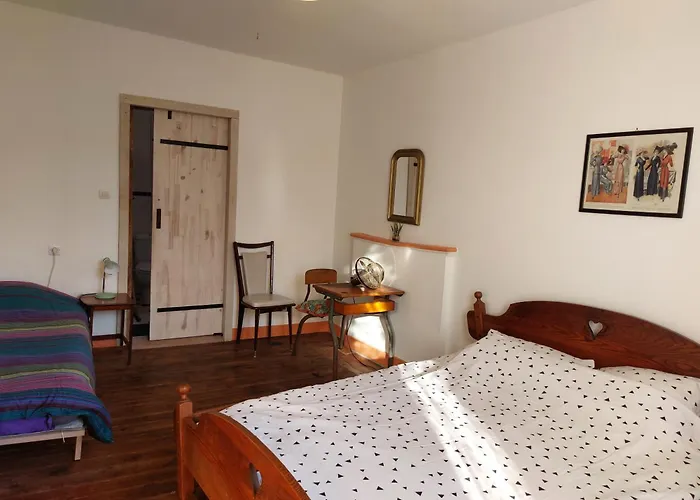 Semesterbostad La Poste Saulgond